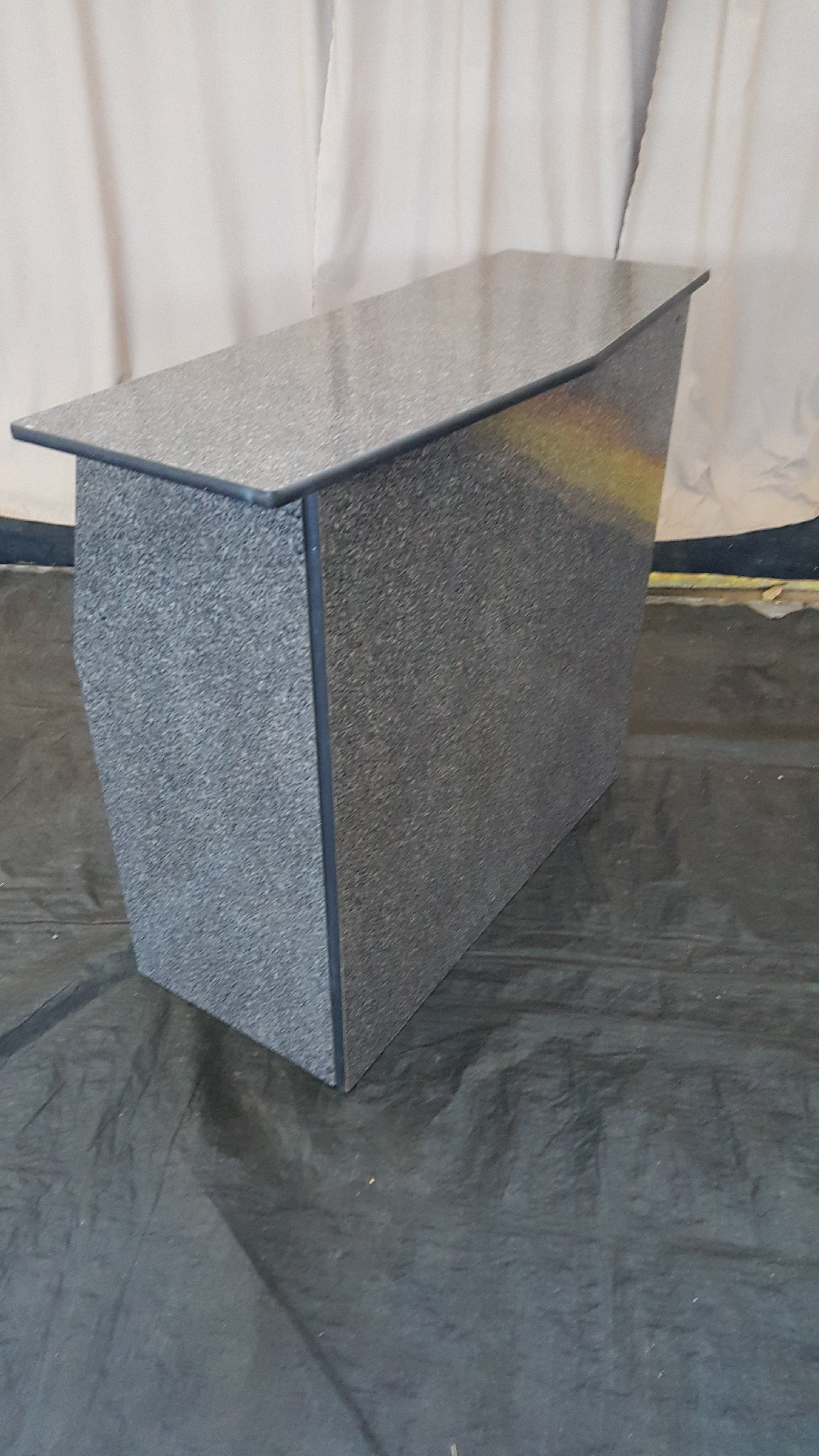 Sturdy Event Tables for Rent | Rectangular, Round & Banquet Tables ...